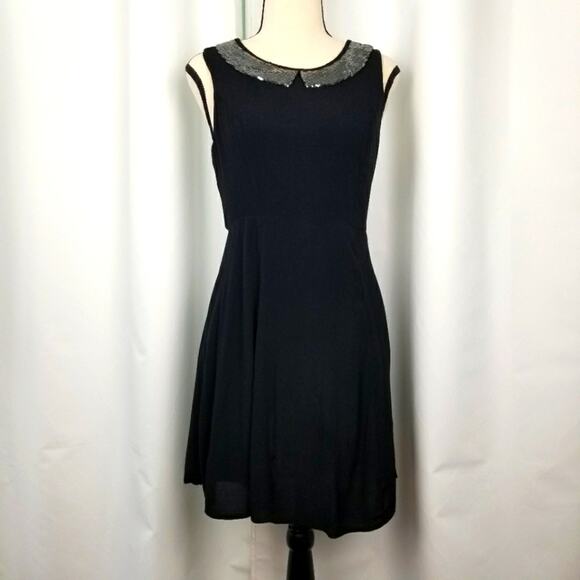 XXI by Forever 21 black with silver sequin collar Dress - Size Medium - Picture 1 of 5